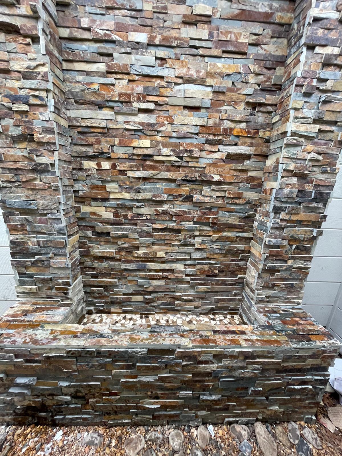 Fuente de Agua Decorativa en Piedra Natural Ensamblada